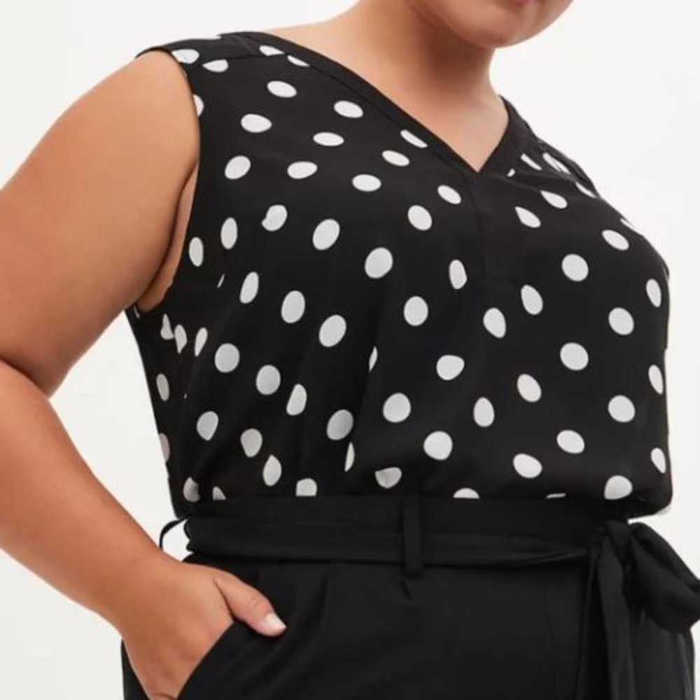 Torrid Black & White Polka Dot Sleeveless size 5 NWT
